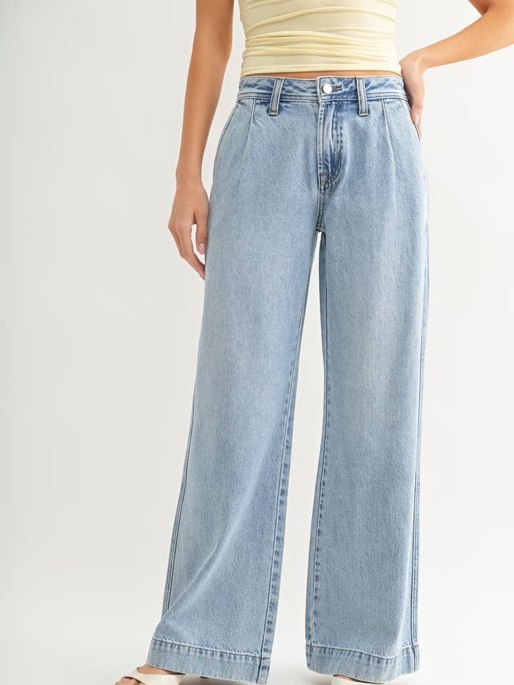 Lightweight Drapey Pleated Relaxed Wide‑Leg Denim Trousers